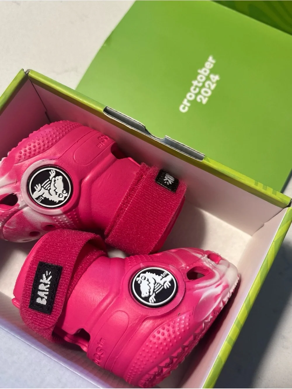 Bark Crocs Pet Boots Dragon Fruit Medium Special Box Limited Edition 2024 Pink